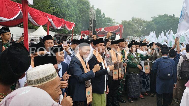 Bey Machmudin Pimpin Upacara Hari Santri Nasional Jawa Barat