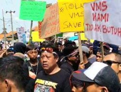Tolak Pemasangan VMS Seharga 20 Juta, Ratusan Nelayan di Indramayu Gelar Aksi Unras